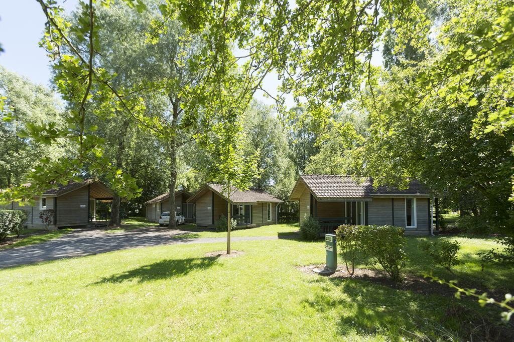 Camping Du Port De Plaisance Перонн Экстерьер фото